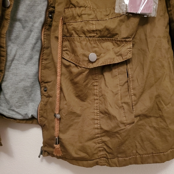 🆕️ Royalty For Me Cotton Twill Jacket w/ Hood - Picture 6 of 10